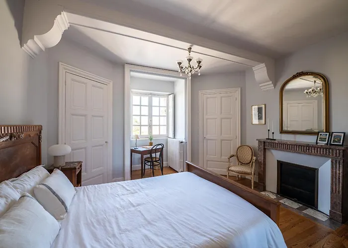 L Imperial - Bed And Views * 비아히쯔